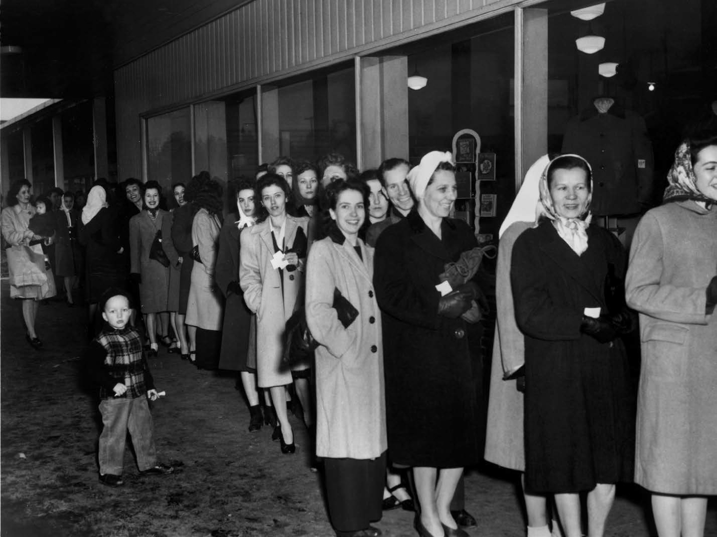 In this picture taken in 1946 women wait in line to buy nylon stockings - photo 8