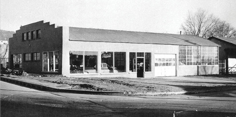 Henry Lawrences Packard Dealership 1948 Closing the deal - photo 5