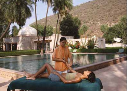 Wellness treatment being administered at the luxury spa at Amanbagh - photo 2