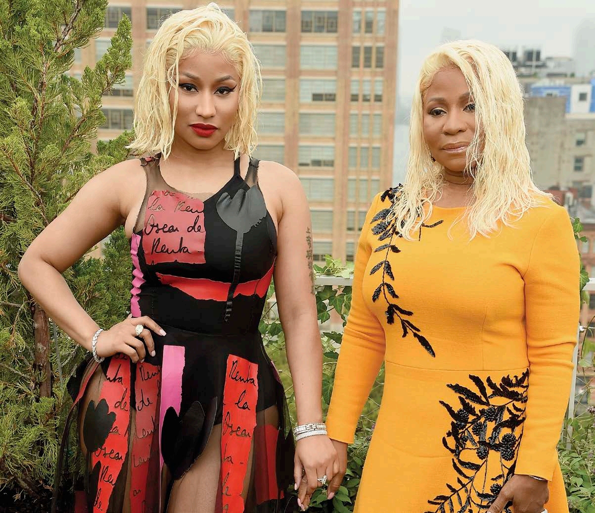 Nicki Minaj and her mother Carol go to a 2018 New York fashion show Her - photo 8