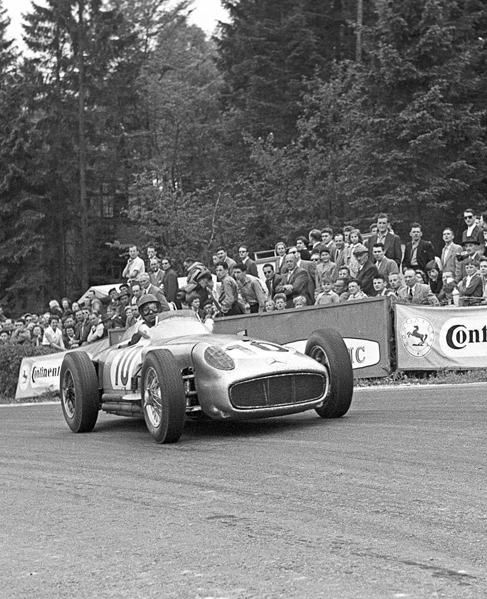 FORMULA ONE THE CHAMPIONS 70 YEARS OF LEGENDARY F1 DRIVERS Maurice Hamilton - photo 2