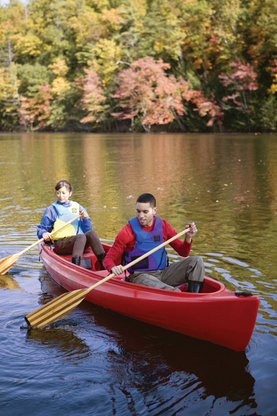 Image Credit Thinkstock JupiterimagesCollectionStockbyte Using a canoe or - photo 2