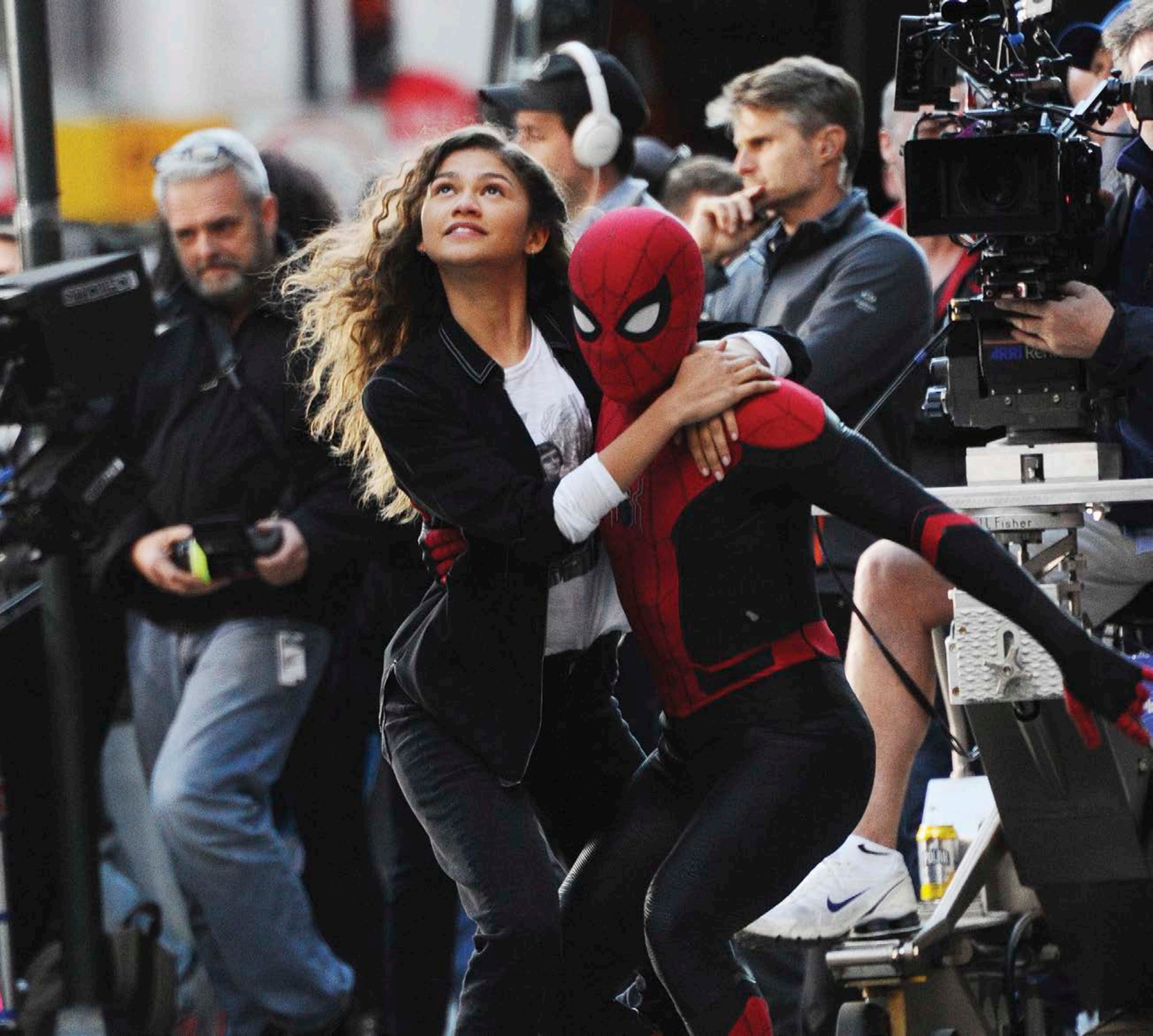 BEHIND THE SCENES TOM IS CLOSE WITH ZENDAYA WHO PLAYED MICHELLE JONESALSO - photo 12