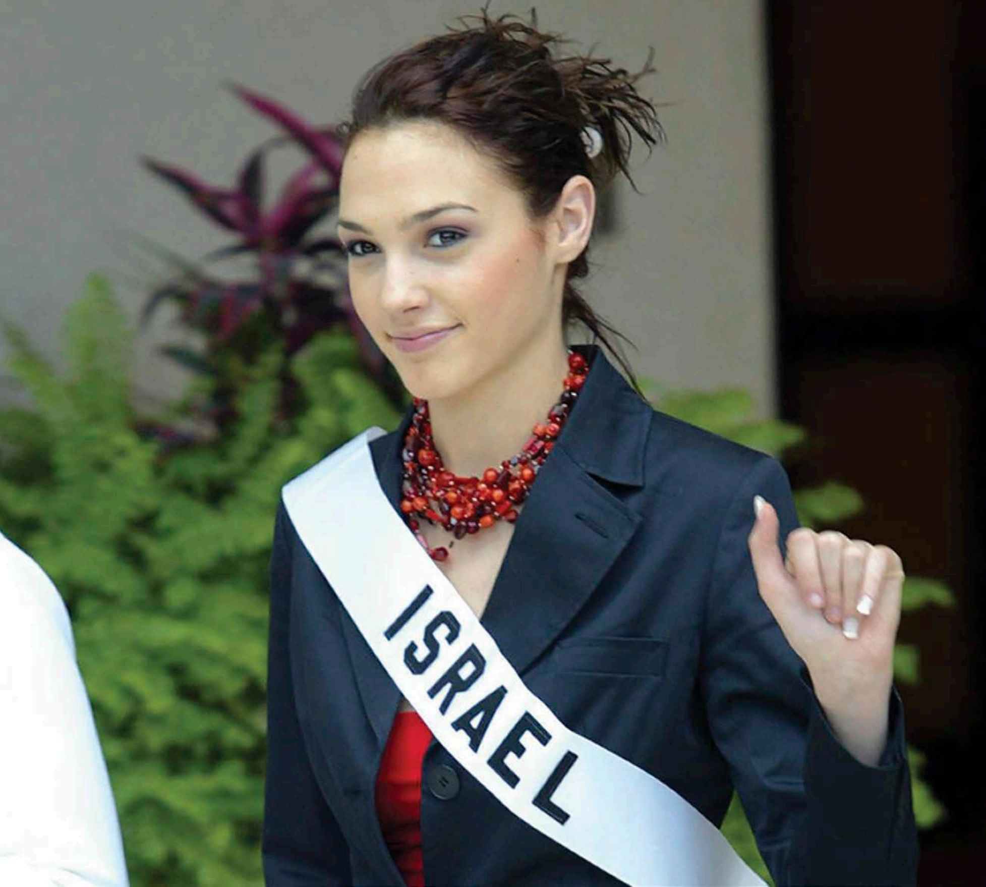 BEHIND THE SCENES GAL DIDNT THINK SHE WOULD WIN MISS ISRAEL AND SHE DIDNT WANT - photo 4