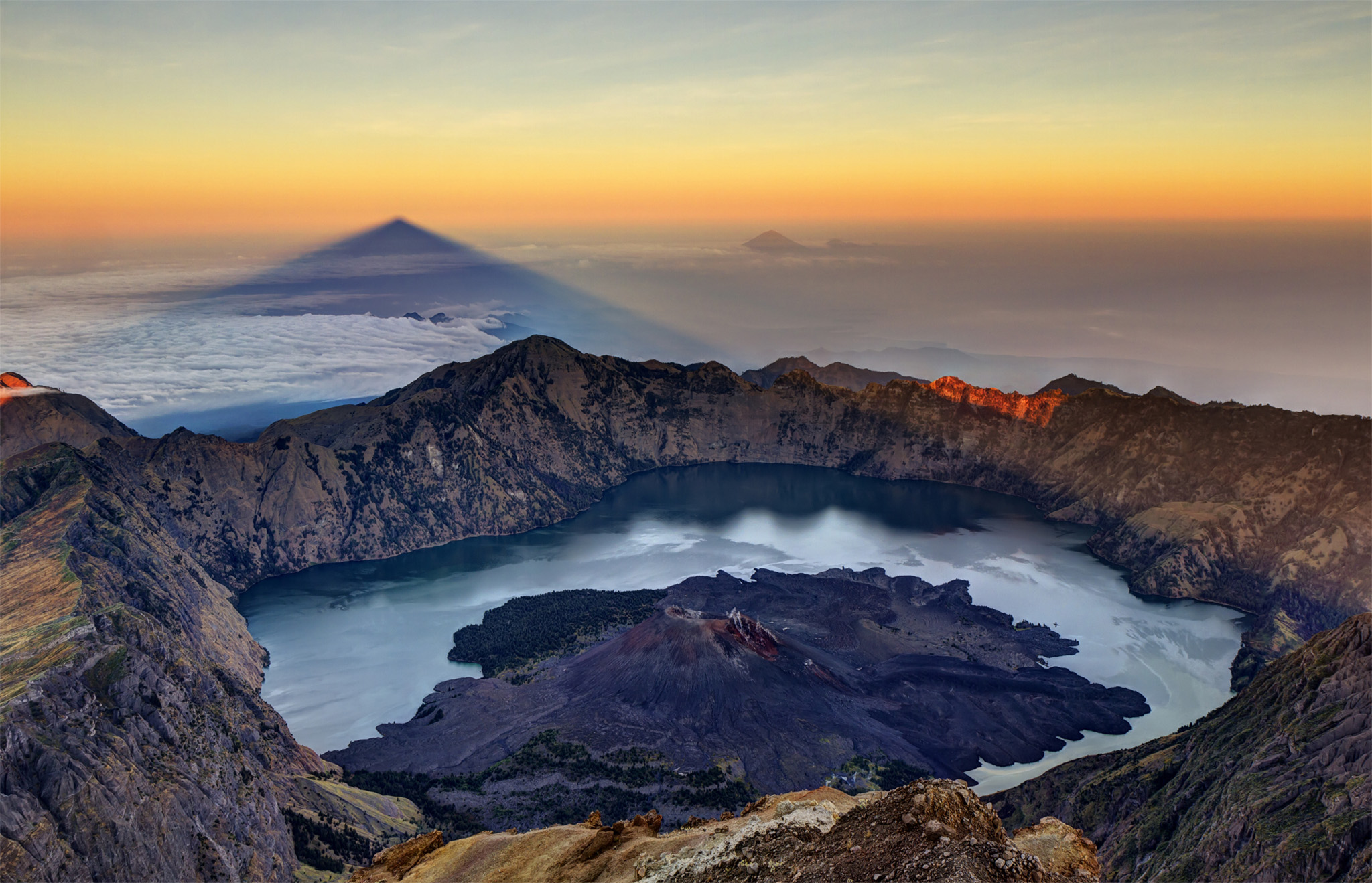 t Sunrise over Mount Rinjani Lombok Welcome to Bali and Lombok Reasons to - photo 4