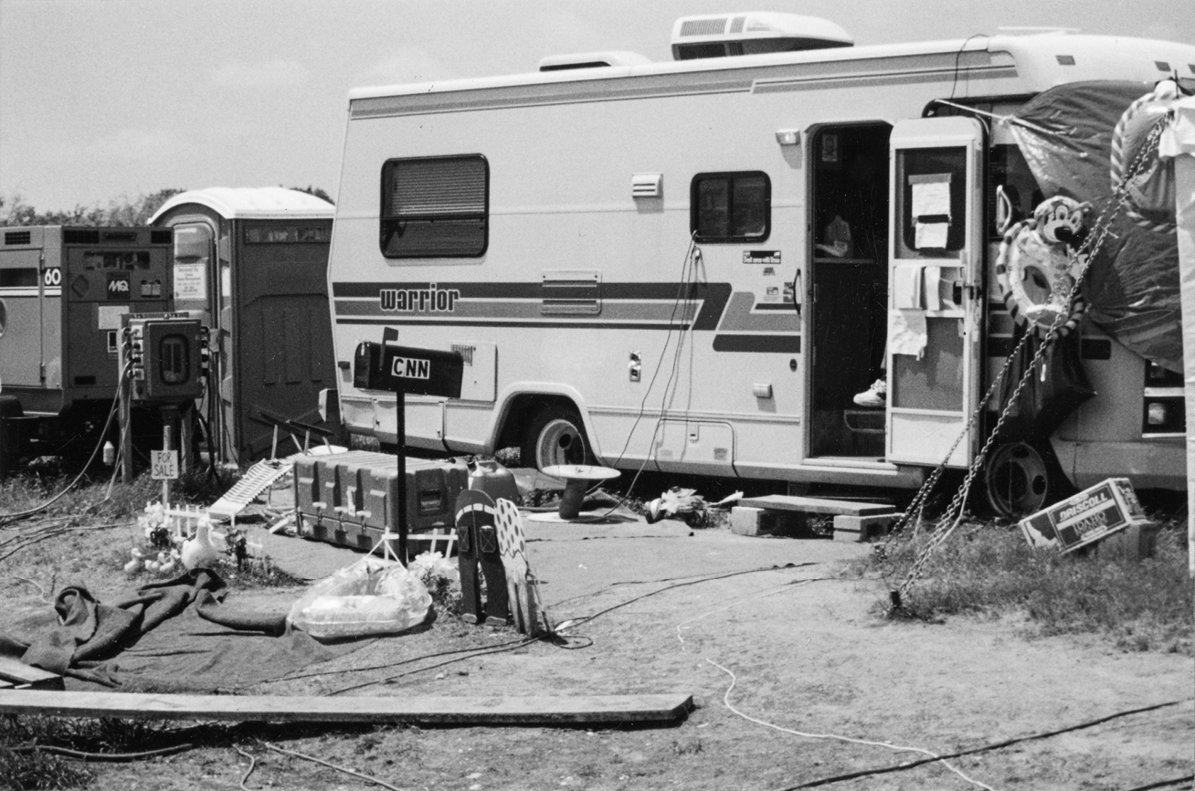 Global news media descended on Waco during the fifty-oneday siege of Mount - photo 13