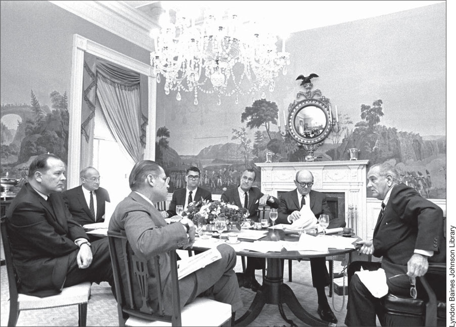 Tuesday lunch in the White House dining room From left George Christian Walt - photo 6