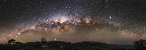 BABAK TAFRESHI SCIENCE PHOTO LIBRARY The Milky Way in the night sky over - photo 9