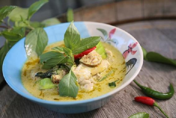 Thai curries use coconut milk as a base that brings sweetness to the curry - photo 4