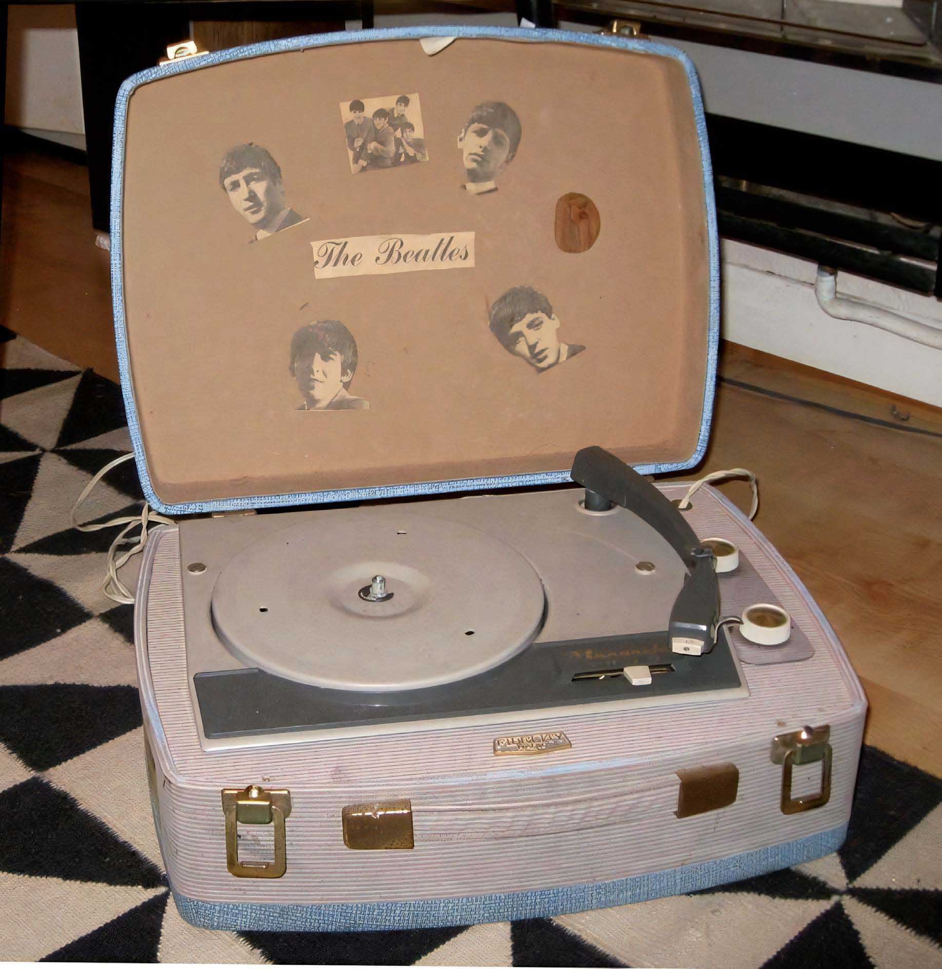 Record player found at a recent archaeological dig in Merseyside It is your - photo 6