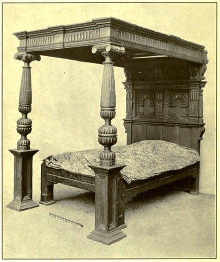 Plate IIILATE TUDOR BED With motifs which characterised early Jacobean carving - photo 3