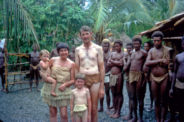 Kalani Linley Kalea and Murray at Makaruka Tasimauri at the time the - photo 3