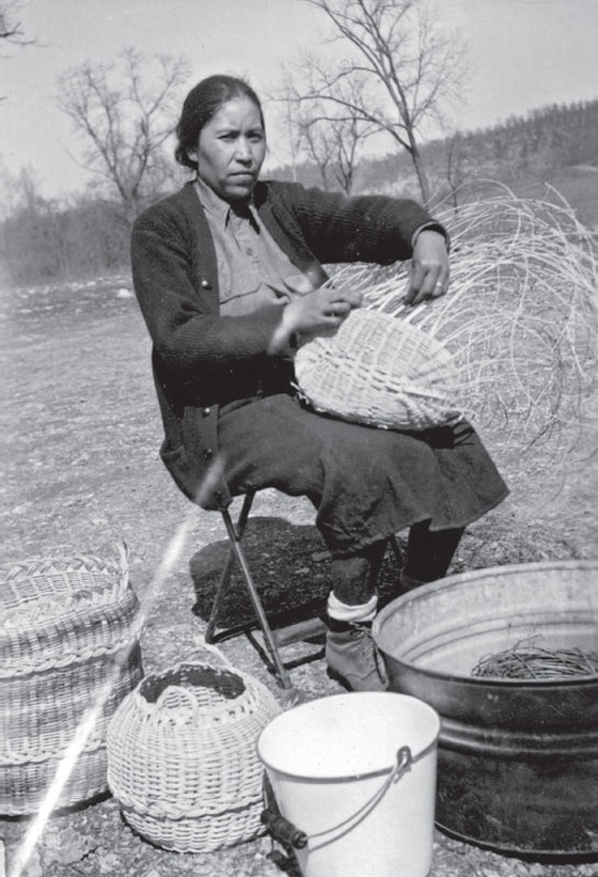 Eliza Proctor of Kenwood Community working on a buckbrush basket in 1941 - photo 4