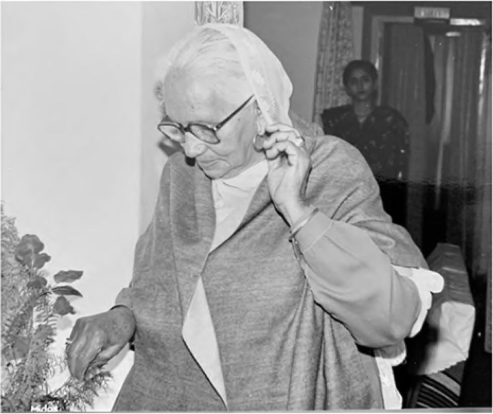 Bijee my grandmother Naniji Sardarni Labh Kaur Childhood Made Me a Man Ahead - photo 3