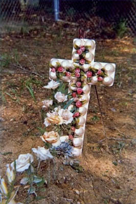 William Christenberry Im fascinated by rural graveyards where people will - photo 1