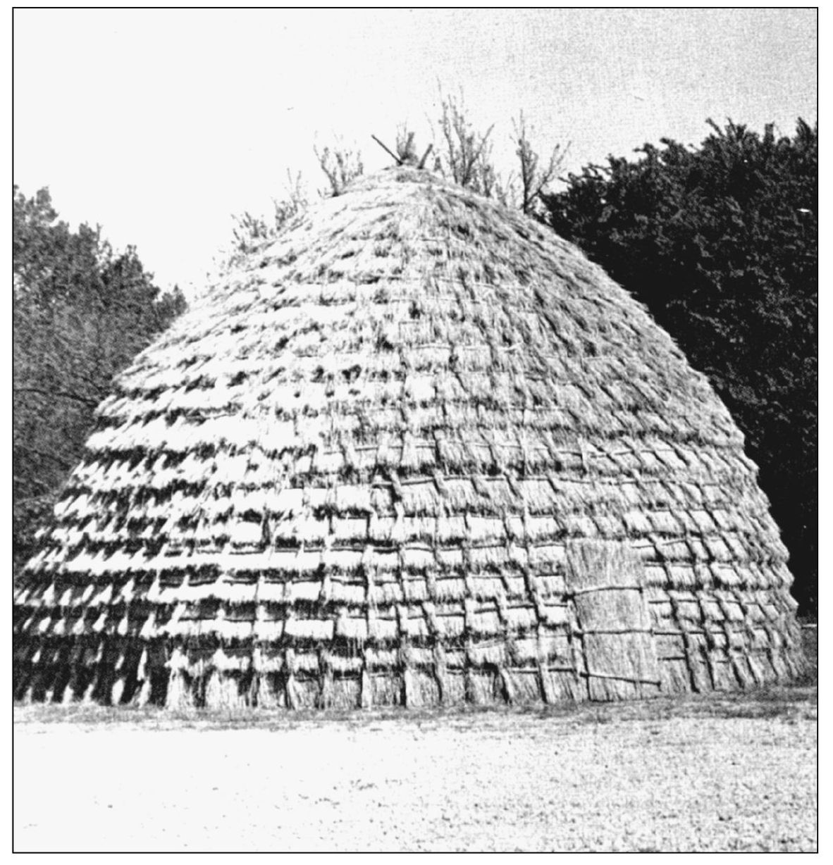 Their beds were arranged around the walls and raised up from the ground - photo 6