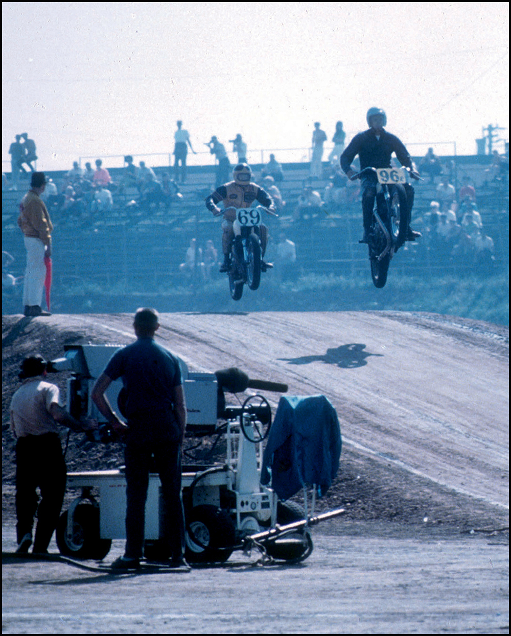 Motocross came to the United States in the 1970s It began as a popular sport - photo 4