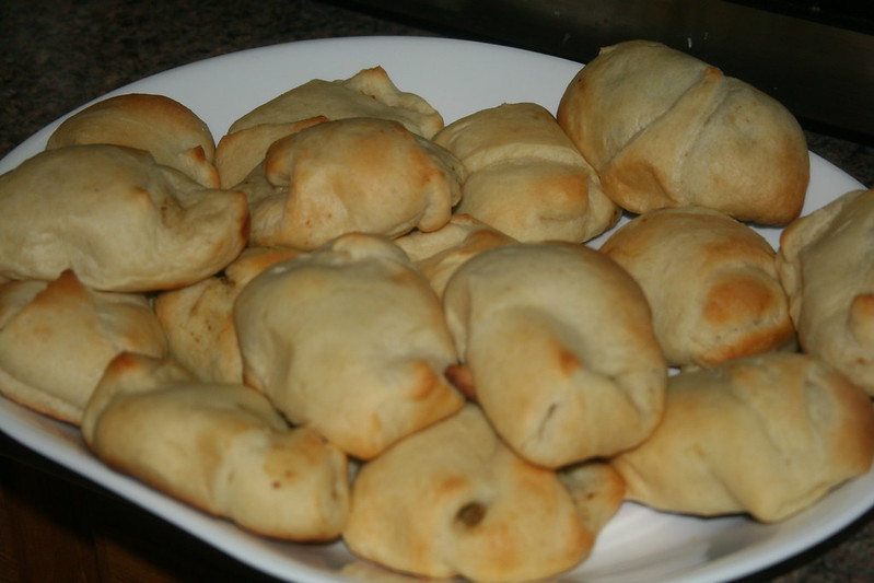 Crispy and crunchy pastry stuffed with mashed peas and spices Serves - photo 5