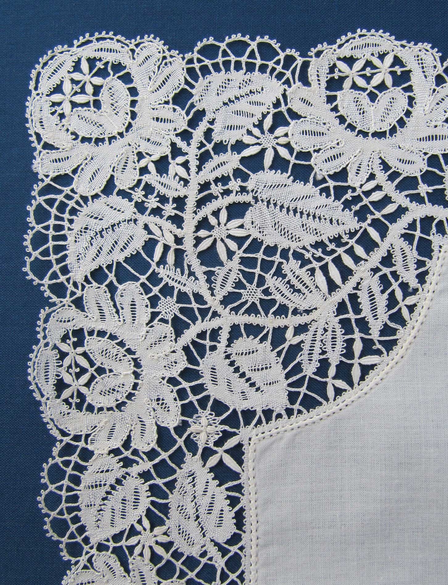 Bedfordshire Lace - image 2