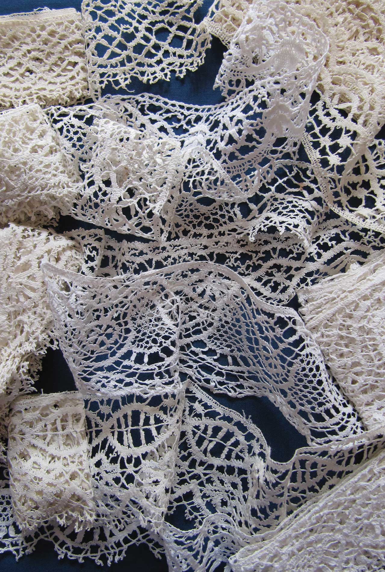 A selection of Bedfordshire lace edgings CHAPTER 1 EQUIPMENT MATERIALS AND - photo 5