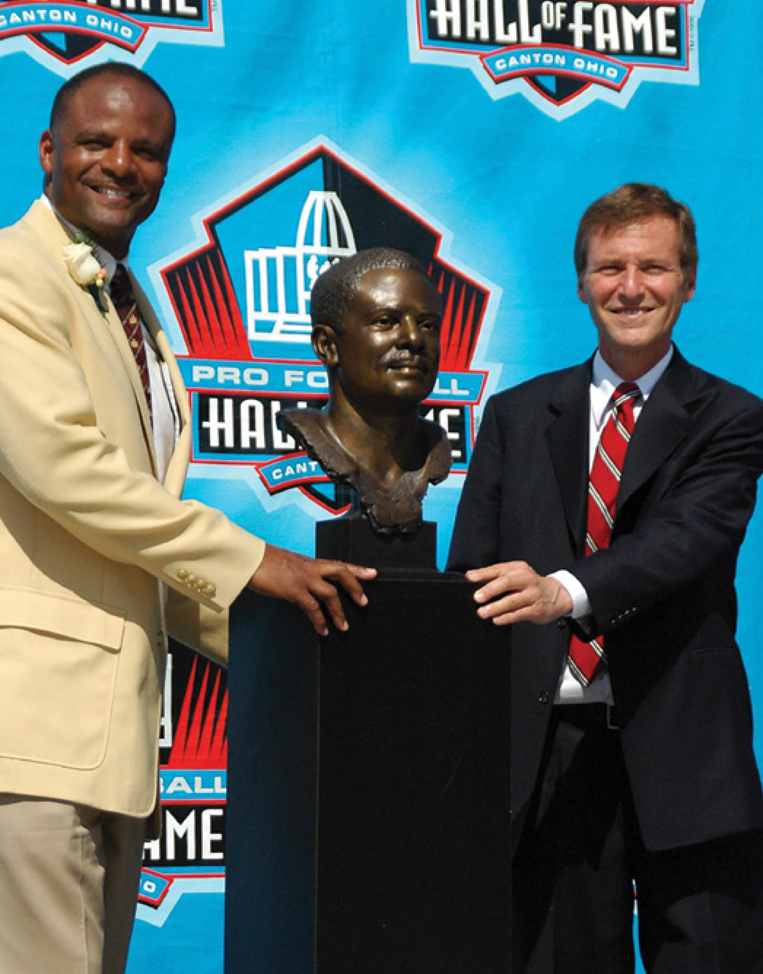 When quarterback Warren Moon yellow jacket left was elected to the Pro - photo 12