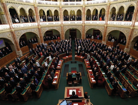 A National Assembly meeting in May 2018 The president and the prime minister - photo 14