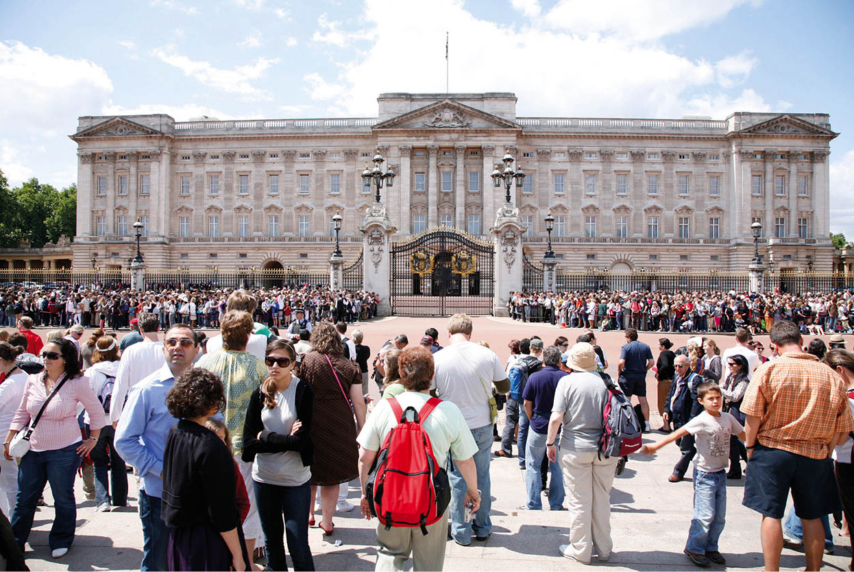 Top Attraction 10 Ming Tang-EvansApa Publications Buckingham Palace Witness - photo 14