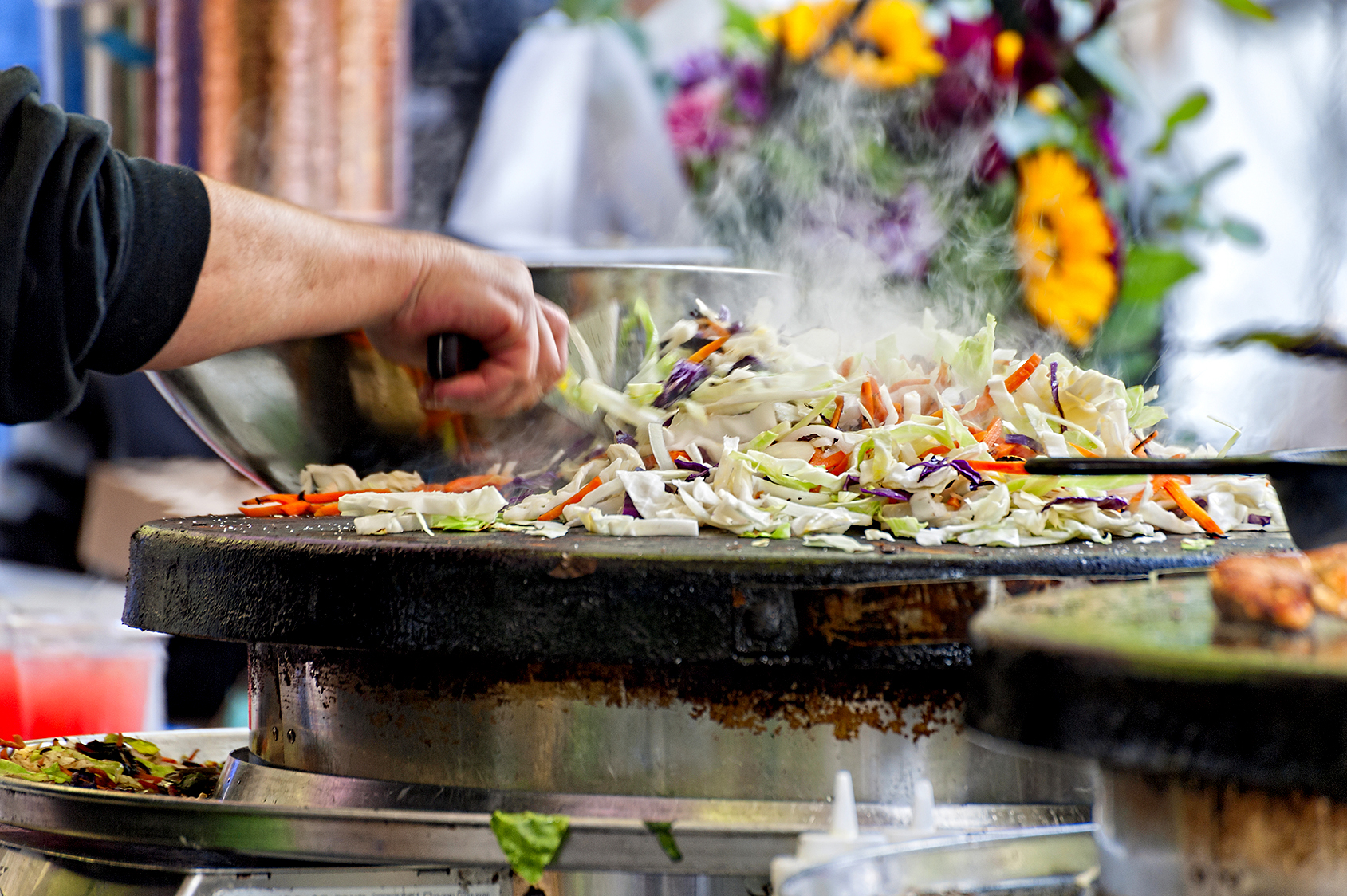 DEE BROWNINGSHUTTERSTOCK Street Food Some of Portlands most amazing food - photo 14