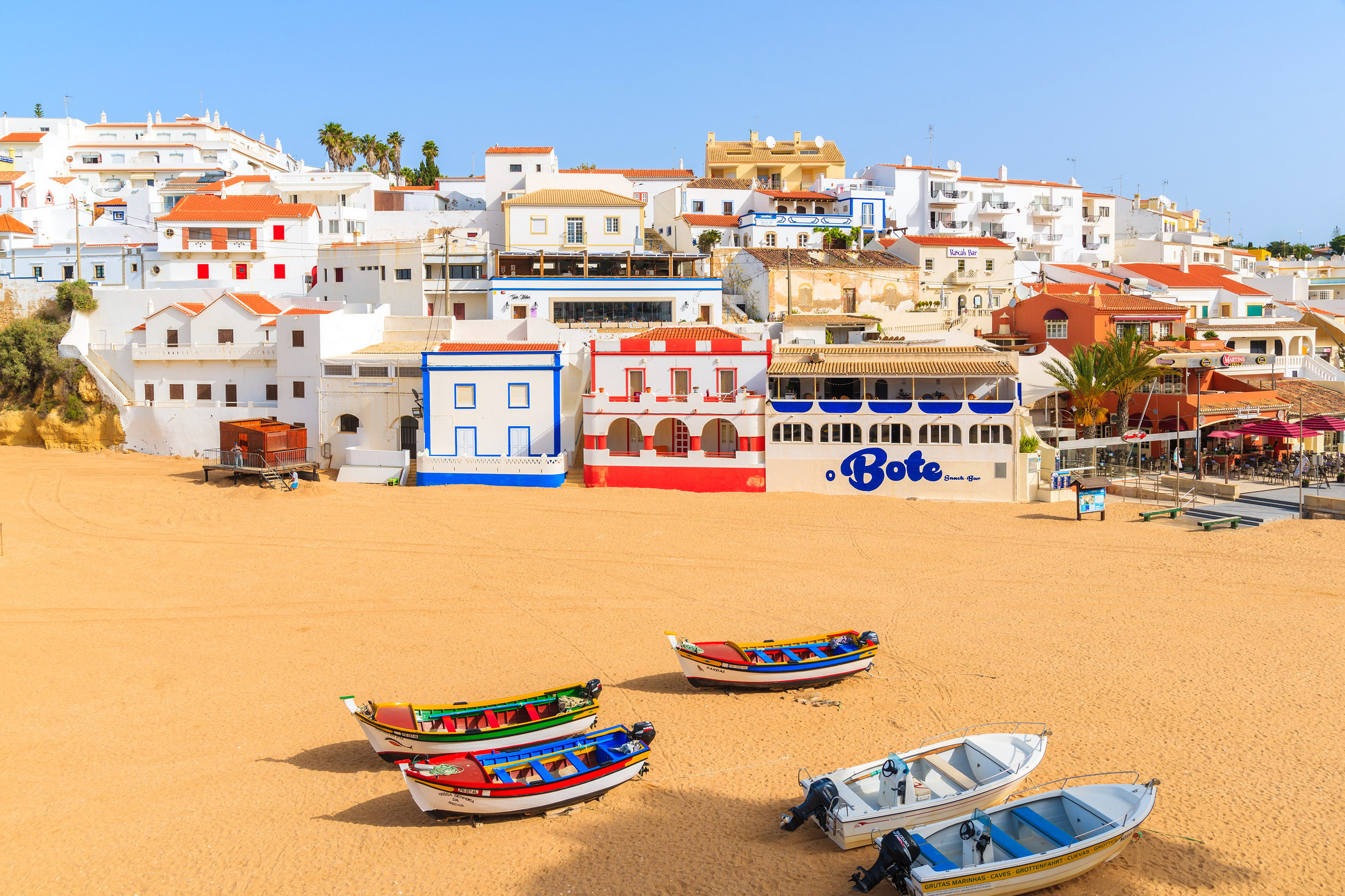 Portugal PAWEL KAZMIERCZAKSHUTTERSTOCK SPAIN PORTUGAL HIGHLIGHTS - photo 4