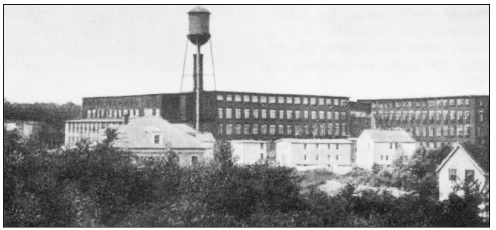 Victoria Mills and its water tower This was the mecca for so many hundreds - photo 3