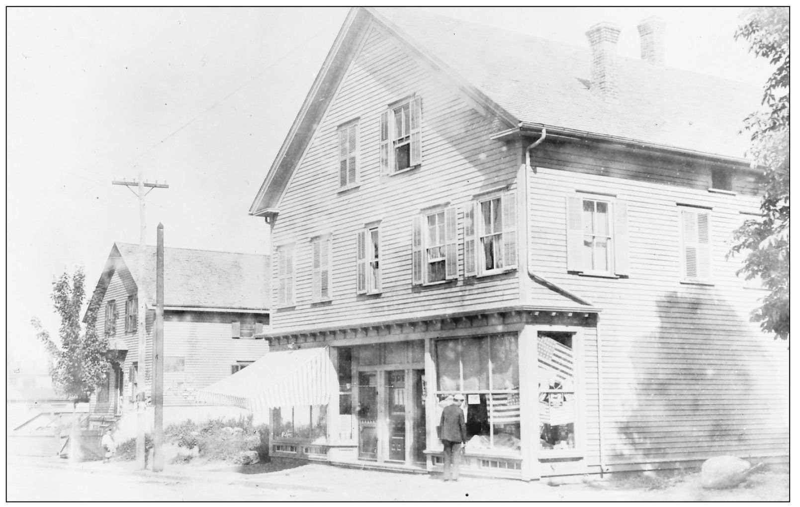 Plainfield Street at Atwood Avenue and Mill Street This photograph may have - photo 16