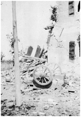 Edward McKeys rolling kitchen after it was wrecked by a shell on June 17 1918 - photo 24