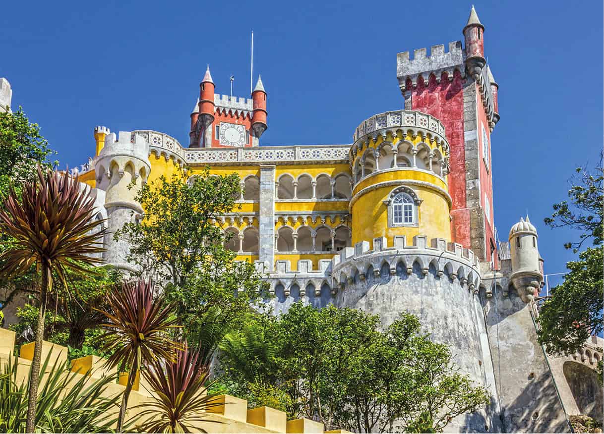 Castles and palaces Explore Lisbons Castelo de So Jorge Shutterstock - photo 5