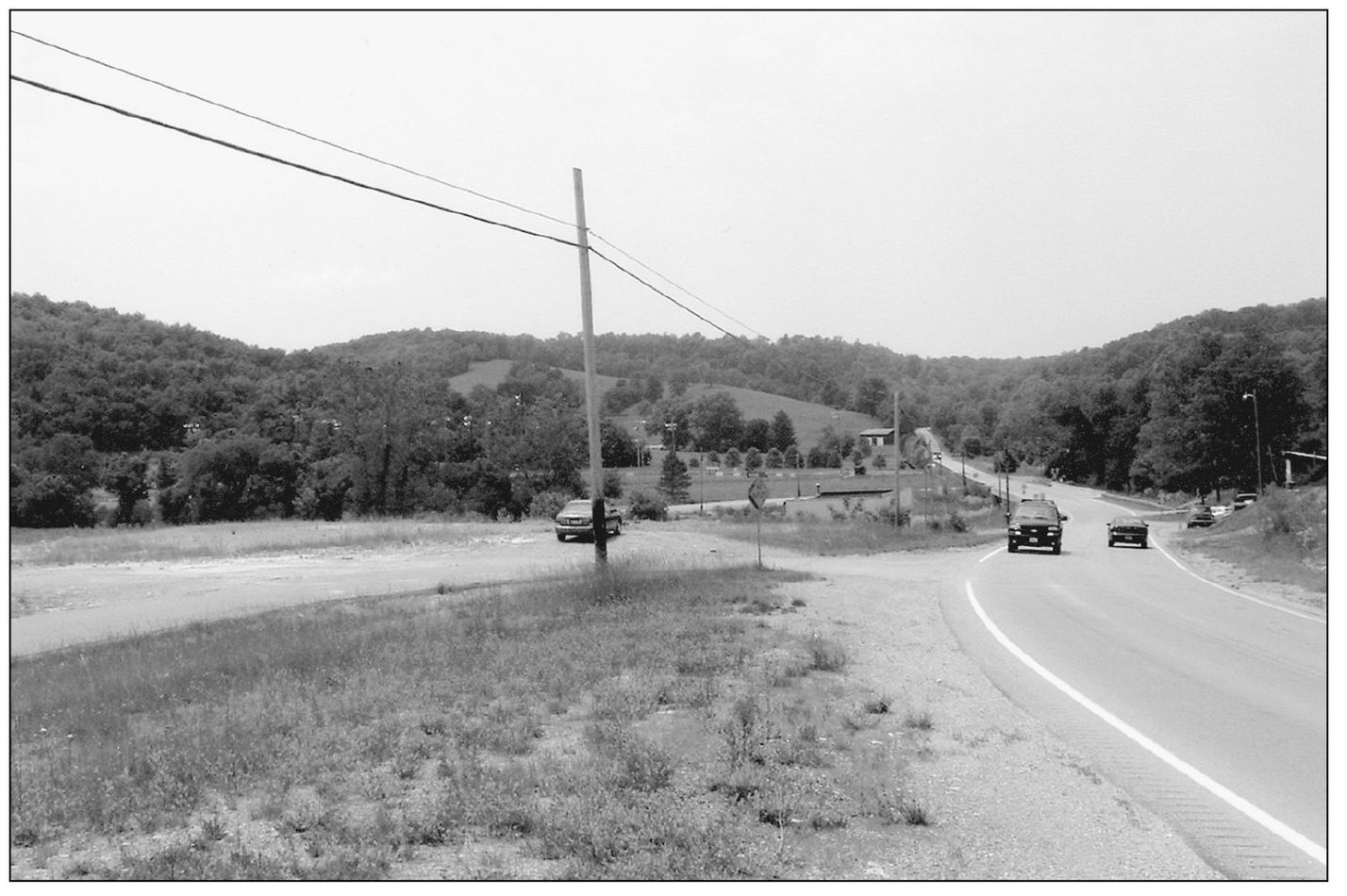 PRICE PIKE Price Pike in Florence was a dirt road as seen in this photograph - photo 5