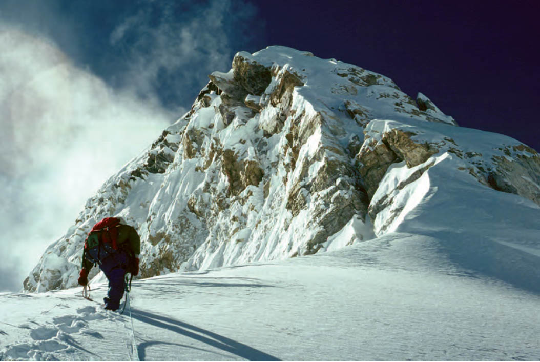 Lou Reichardt breaking trail on the ridge to the summit of Nanda Devi - photo 11