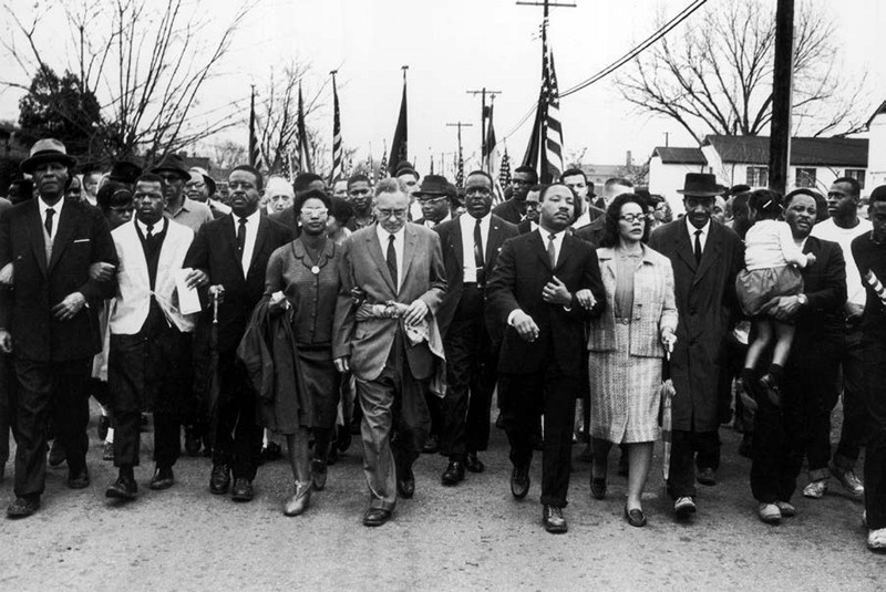 American civil rights leader Martin Luther King Jr walks with his wife - photo 2