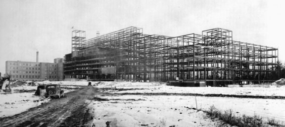 Sunnybrook Hospital construction Plaque honouring the service of men and - photo 11