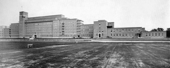 Active Treatment and Outpatient Building 1948 On September 26 1945 - photo 13