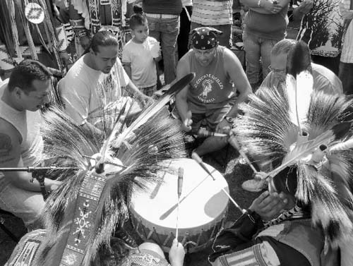 Pipestone Singers at the Leech Lake Contest Powwow September 6 2009 Seated - photo 4