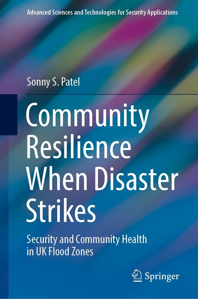 Book cover of Community Resilience When Disaster Strikes Advanced Sciences - photo 1