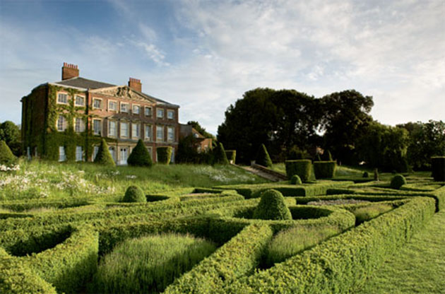 The house at Goodnestone Park overlooks the Millennium Parterre The Canal - photo 2