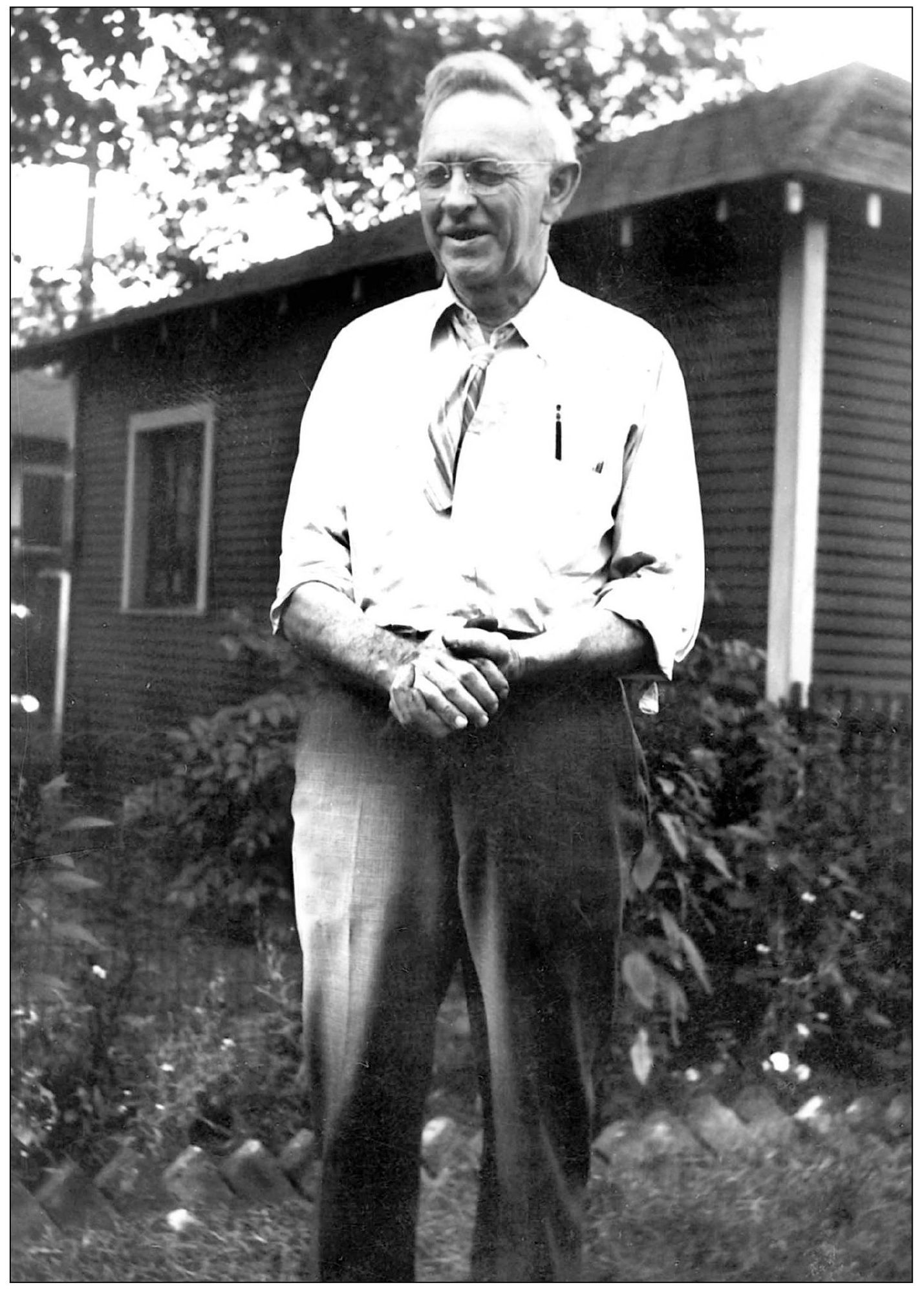 Frank P Thomas Sr was 75 years old when this picture was taken in 1951 By - photo 4