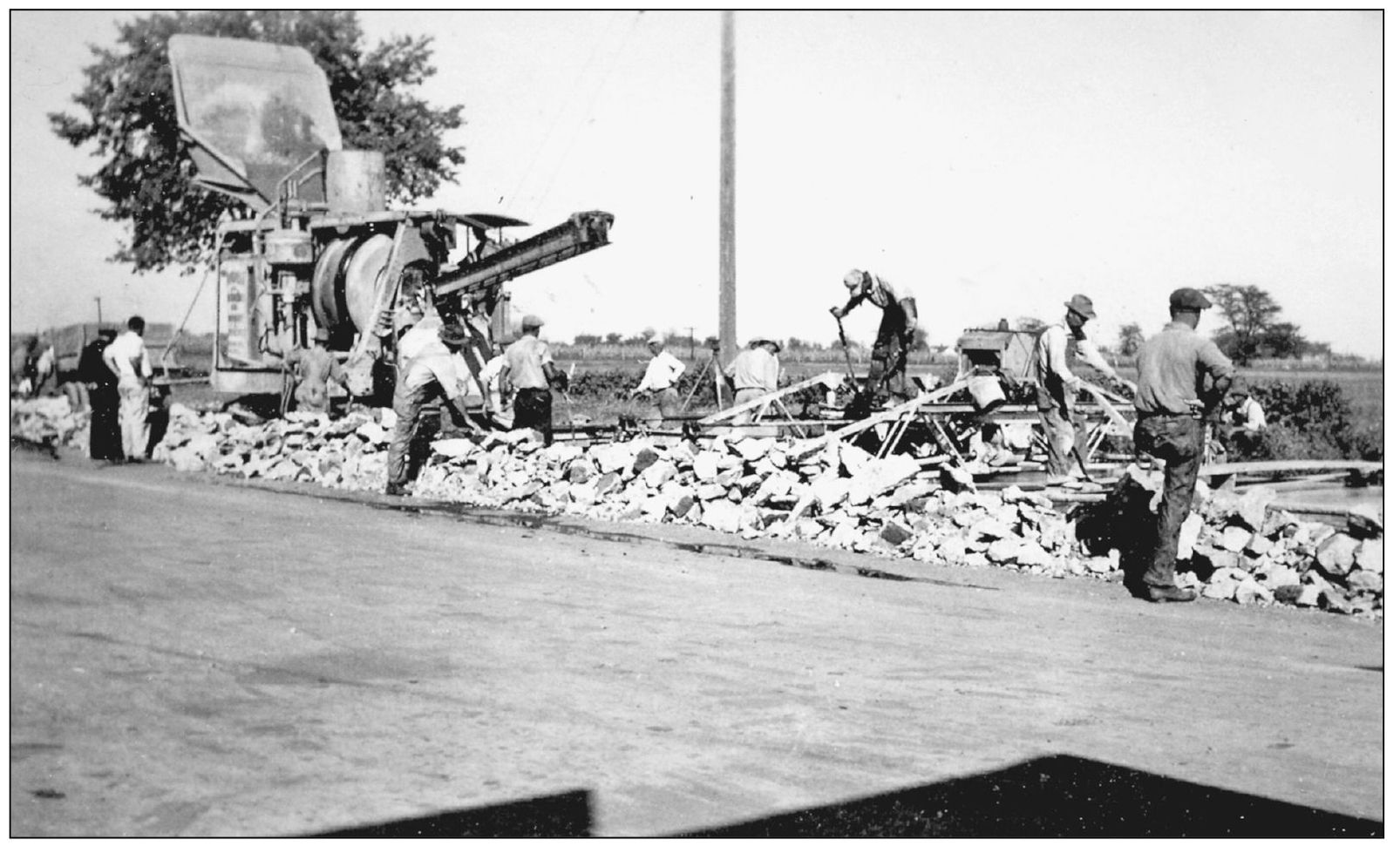 In 1930 Route 66 was directed down South Sixth Street out of town to the - photo 8