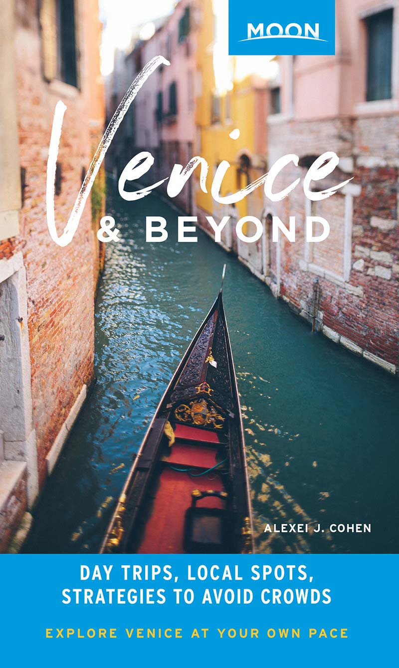 Moon Venice Beyond Day Trips Local Spots Strategies to Avoid Crowds - image 1