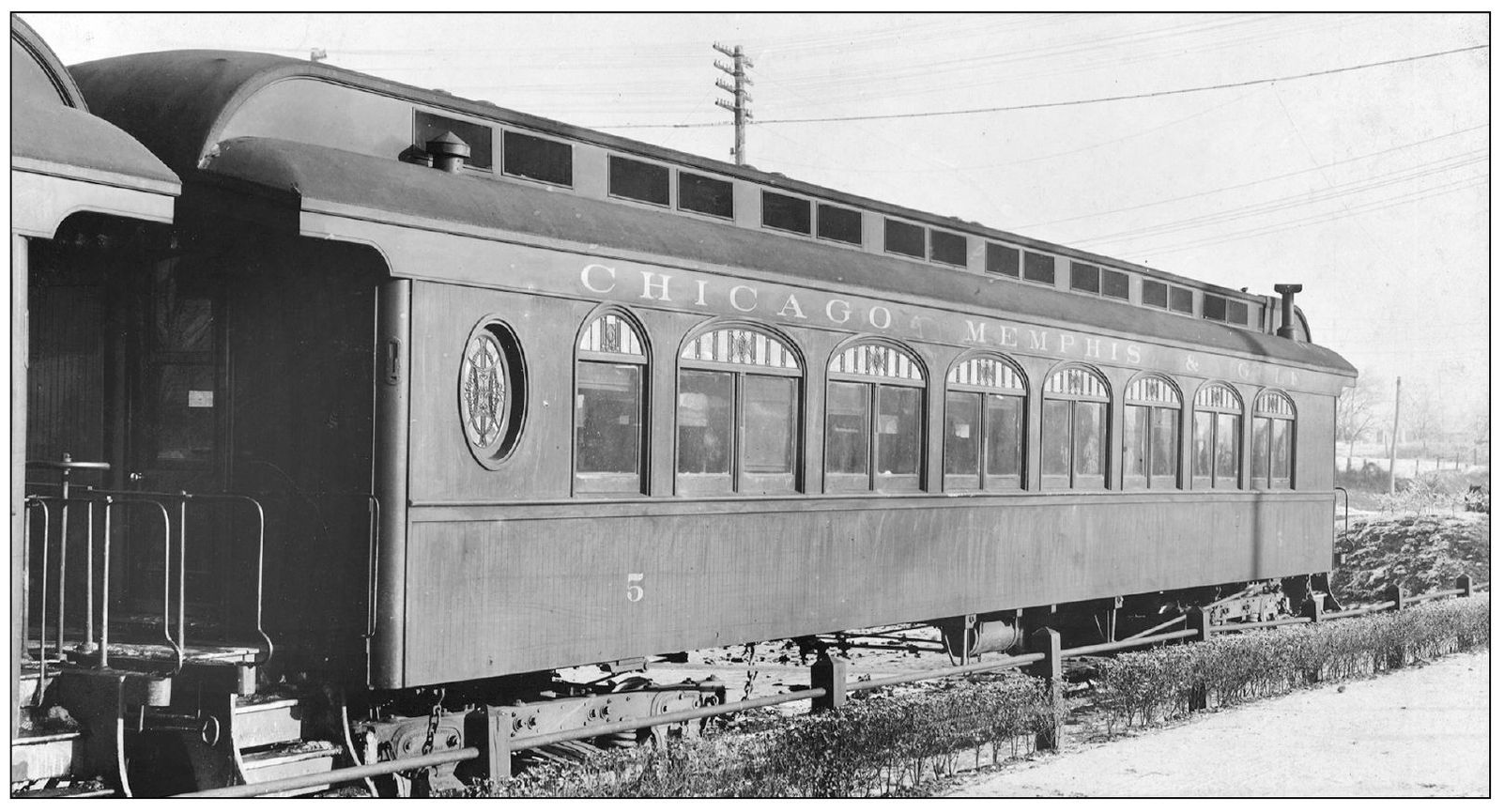 Car No 3 at the top of this page had a steel car body while car No 5 had a - photo 6