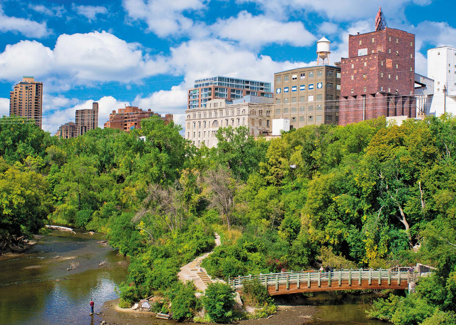 Minneapolis waterfront along the Mississippi River farmers market in - photo 4