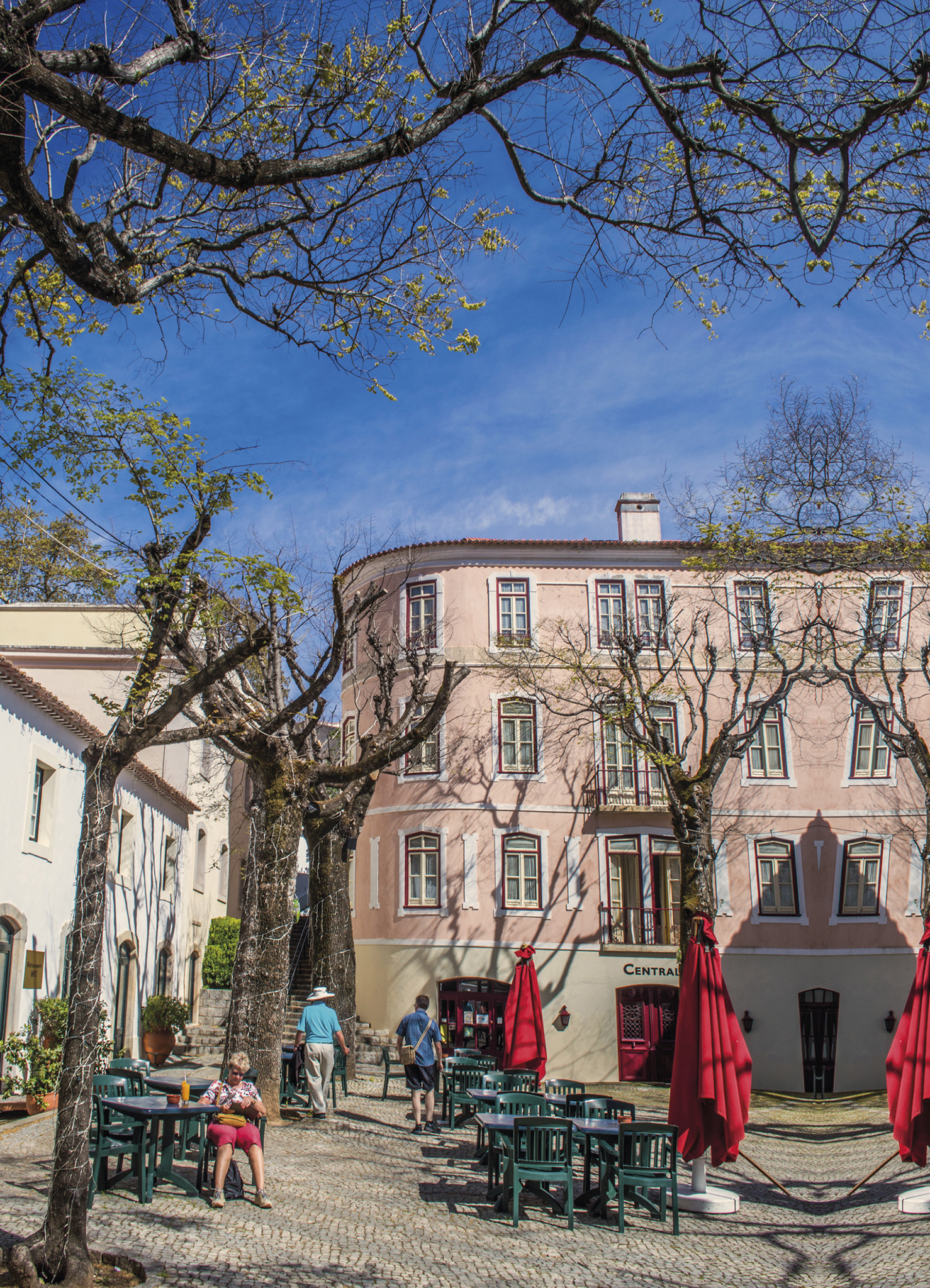 The spa hamlet of Caldas de Monchique has been famous for the restorative - photo 5