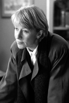 Jane Tennison in Prime Suspect is played by Helen Mirren Critical acclaim for - photo 3