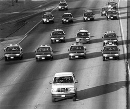 Photo I1 The chase for OJ Simpson and his infamous white Ford Bronco ZUMA - photo 6