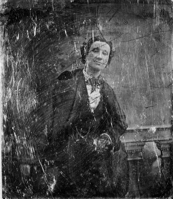 Daguerreotype of Cleste in mens clothing Archives Dpartementales de lIndre - photo 1